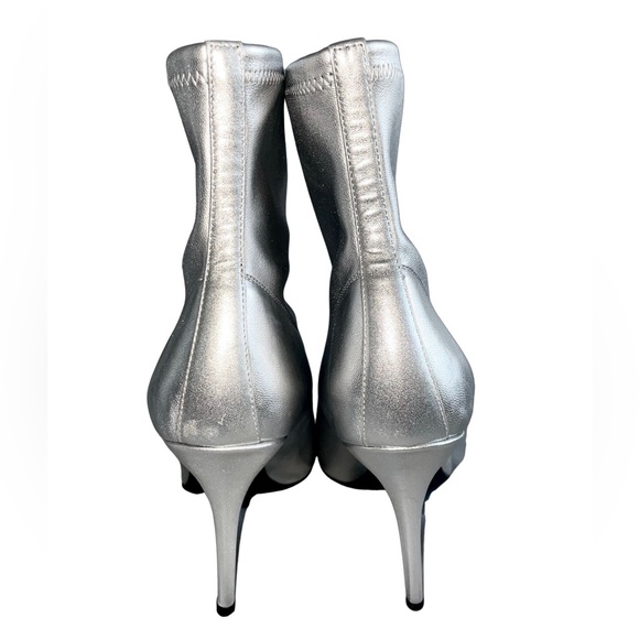 Giuseppe Zanotti ankle boots in chrome - Picture 2 of 6